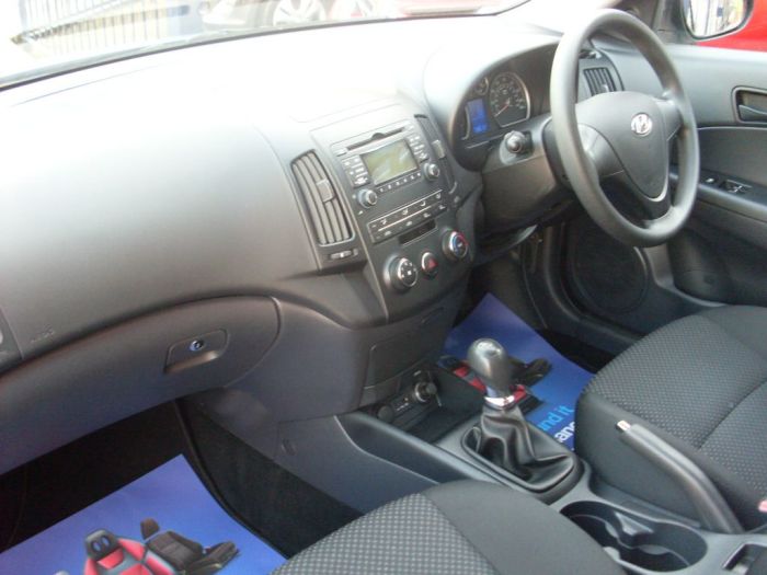 Hyundai i30 1.4 Classic 5dr Hatchback Petrol Blue