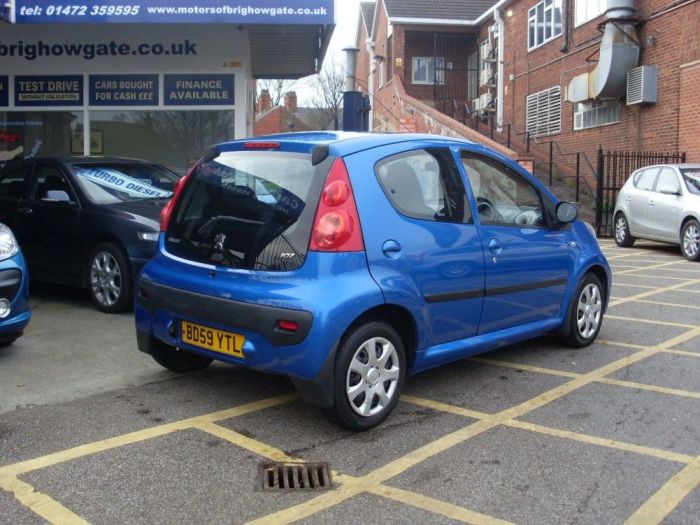 Peugeot 107 1.0 Urban 5dr Hatchback Petrol Vivid Blue