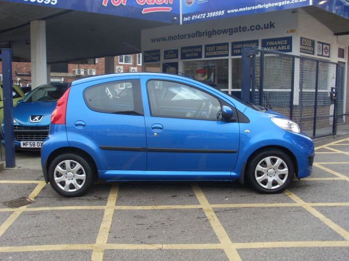 Peugeot 107 1.0 Urban 5dr Hatchback Petrol Vivid Blue