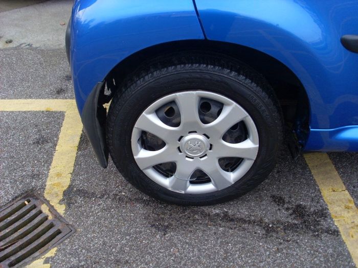 Peugeot 107 1.0 Urban 5dr Hatchback Petrol Vivid Blue