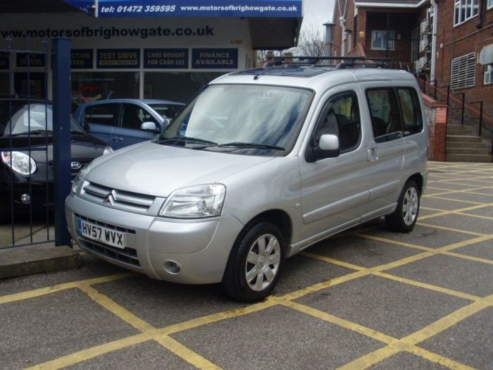 Citroen Berlingo Multispace 1.6 HDi 16V Desire 5dr MPV Diesel Silver