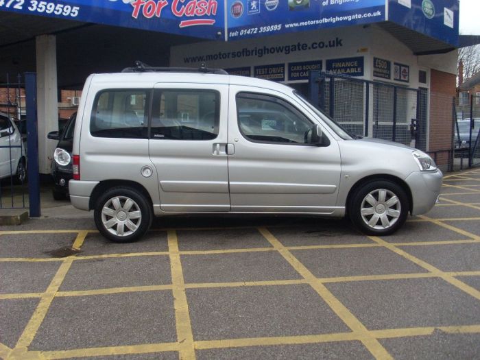 Citroen Berlingo Multispace 1.6 HDi 16V Desire 5dr MPV Diesel Silver