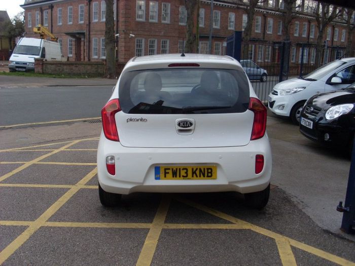 Kia Picanto 1.0 1 5dr Hatchback Petrol White