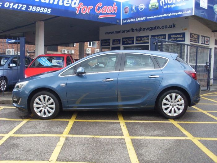 Vauxhall Astra 1.6i 16V Elite 5dr Hatchback Petrol Deep Sky Blue