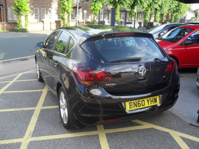 Vauxhall Astra 1.6i 16V SRi 5dr Hatchback Petrol Black