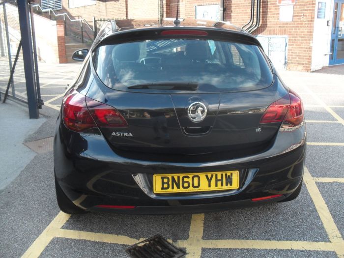 Vauxhall Astra 1.6i 16V SRi 5dr Hatchback Petrol Black