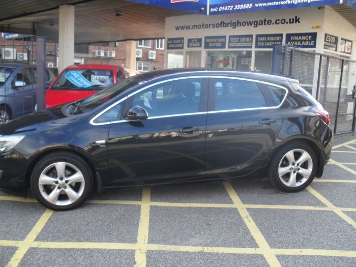 Vauxhall Astra 1.6i 16V SRi 5dr Hatchback Petrol Black