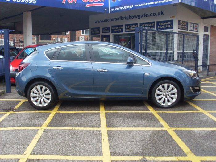 Vauxhall Astra 1.6i 16V Elite 5dr Hatchback Petrol Deep Sky Blue