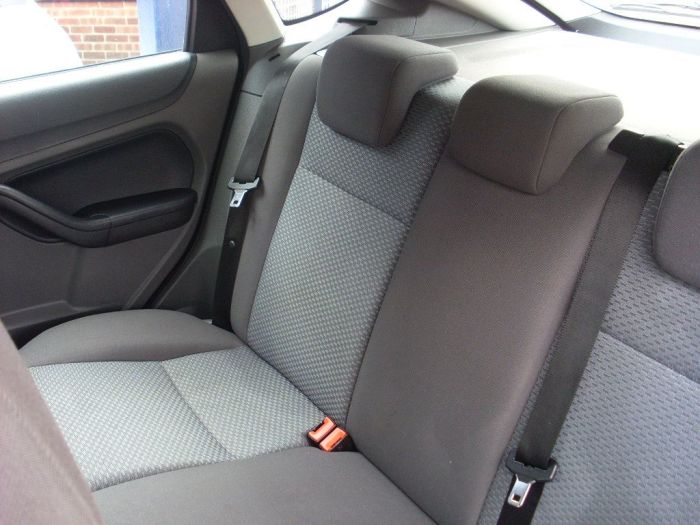 Ford Focus 1.6 TDCi LX 5dr Hatchback Diesel Black
