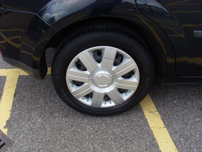 Ford Focus 1.6 TDCi LX 5dr Hatchback Diesel Black