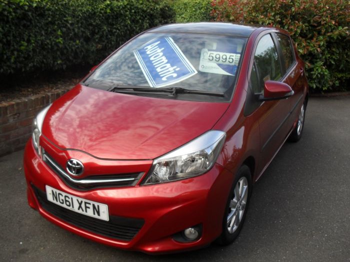 Toyota Yaris 1.33 VVT-i T Spirit 5dr Multidrive S Hatchback Petrol Red Met