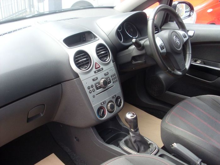 Vauxhall Corsa 1.2i 16V SXi 5dr Hatchback Petrol Black