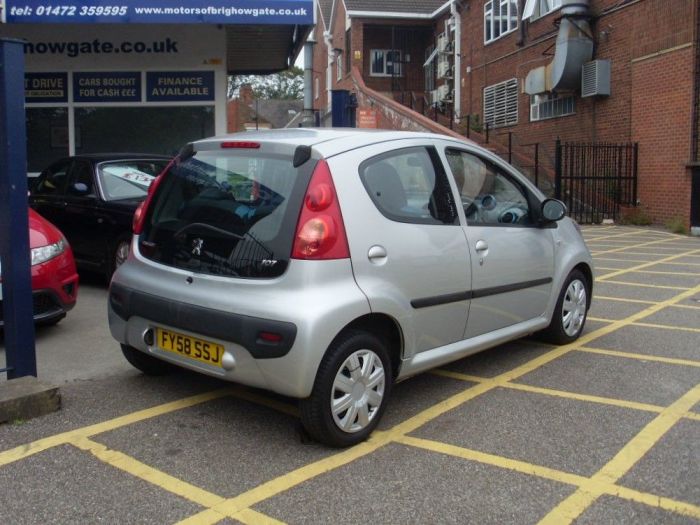 Peugeot 107 1.0 Urban Move 5dr Hatchback Petrol Silver
