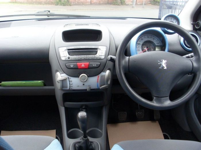 Peugeot 107 1.0 Urban Move 5dr Hatchback Petrol Silver