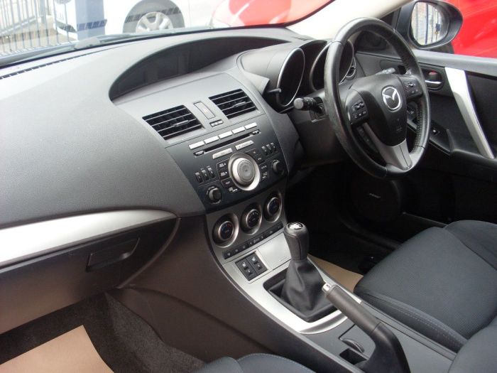 Mazda 3 1.6 Sport 5dr Hatchback Petrol Blue