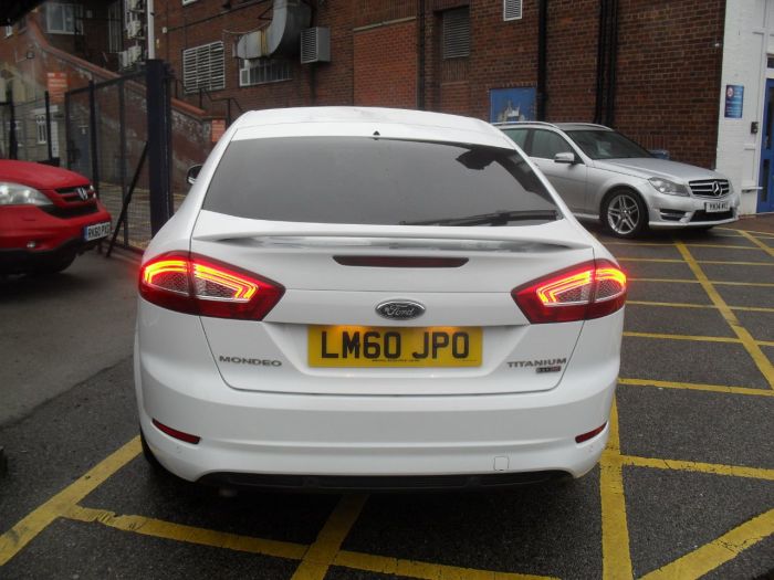 Ford Mondeo 2.0 TDCi Titanium 5dr Hatchback Diesel White