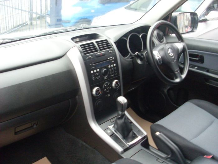 Suzuki Grand Vitara 1.6 VVT 3dr Estate Petrol Silver