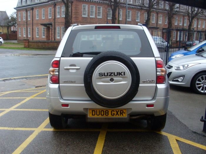 Suzuki Grand Vitara 1.6 VVT 3dr Estate Petrol Silver