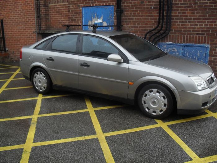 Vauxhall Vectra 1.8i LS 5dr Hatchback Petrol Silver