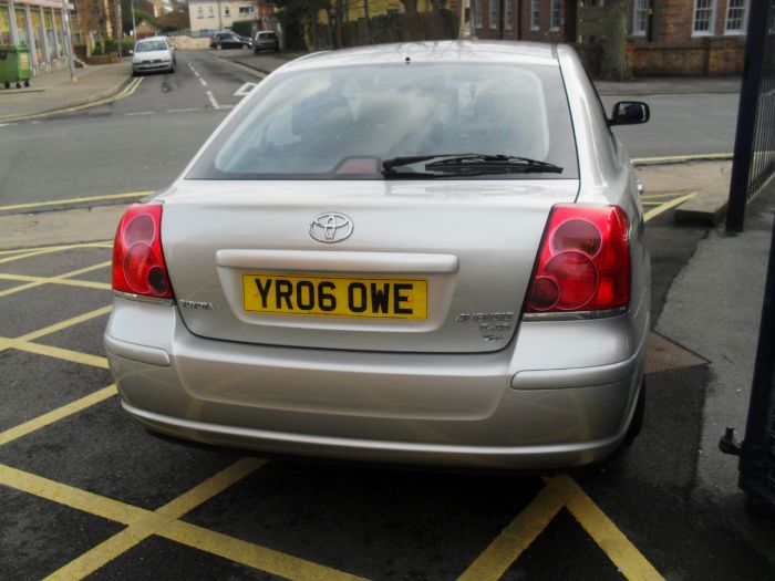 Toyota Avensis 2.0 D-4D T3-X 5dr Hatchback Diesel Silver Fern