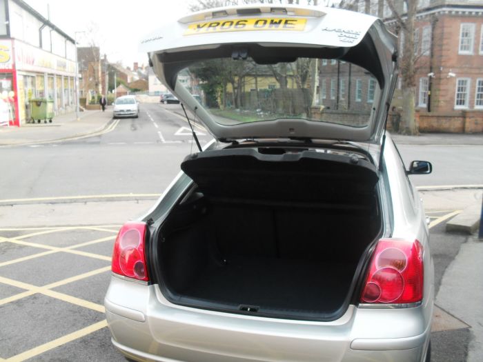 Toyota Avensis 2.0 D-4D T3-X 5dr Hatchback Diesel Silver Fern