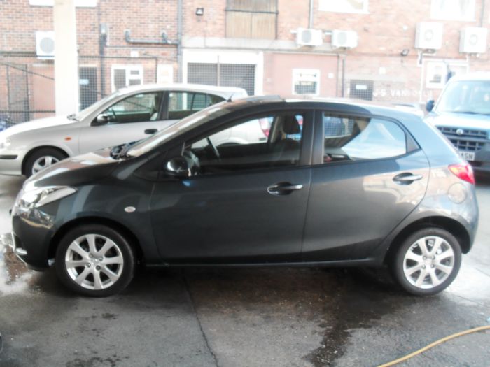 Mazda 2 1.3 TS2 5dr Hatchback Petrol Grey Met