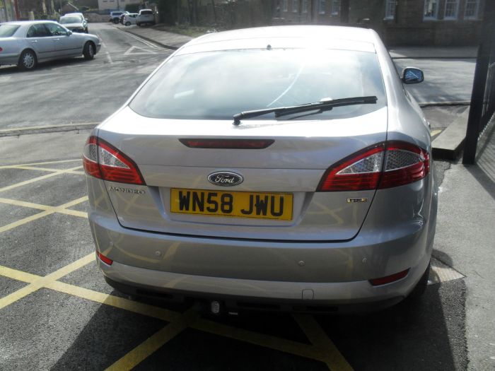Ford Mondeo 2.0 TDCi Edge 5dr Hatchback Diesel Silver