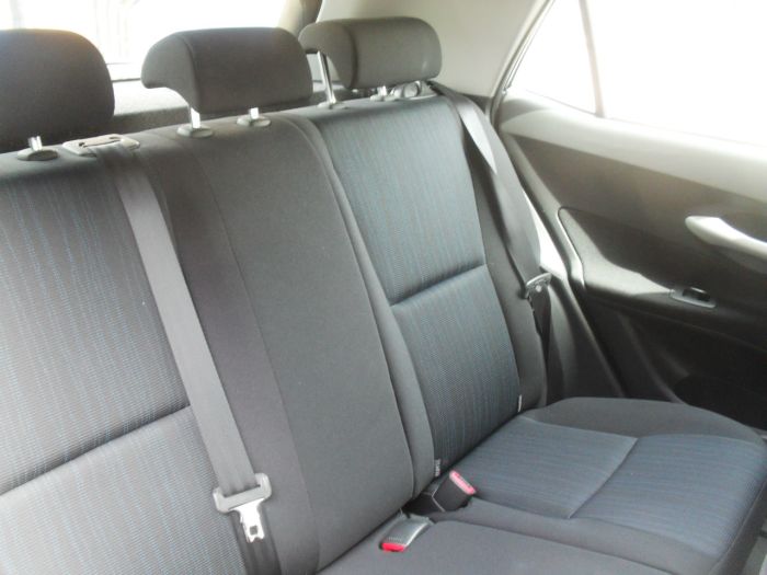 Toyota Auris 1.4 D-4D TR 5dr Hatchback Diesel Grey