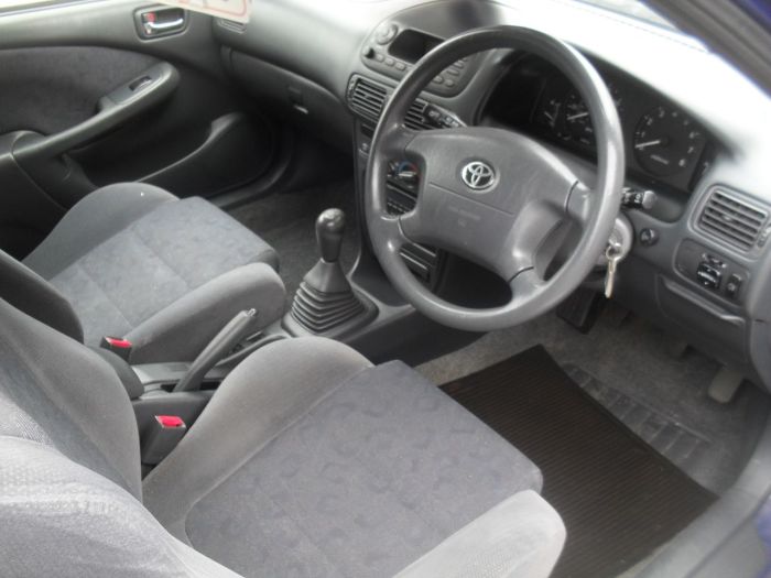 Toyota Corolla 1.4 VVTi GS 3dr Hatchback Petrol Blue