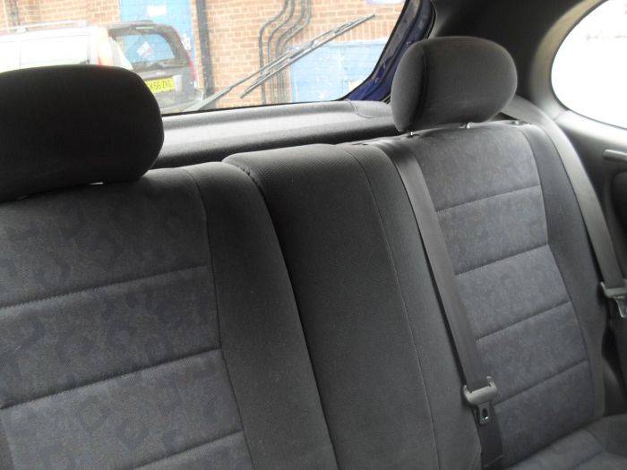 Toyota Corolla 1.4 VVTi GS 3dr Hatchback Petrol Blue