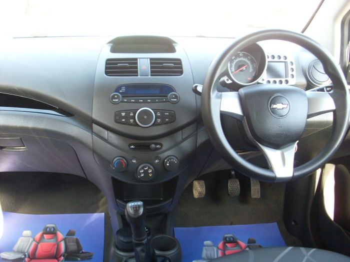 Chevrolet Spark 1.0i LS 5dr Hatchback Petrol Citrus Green