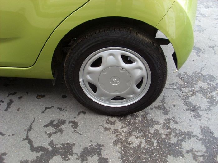 Chevrolet Spark 1.0i LS 5dr Hatchback Petrol Citrus Green