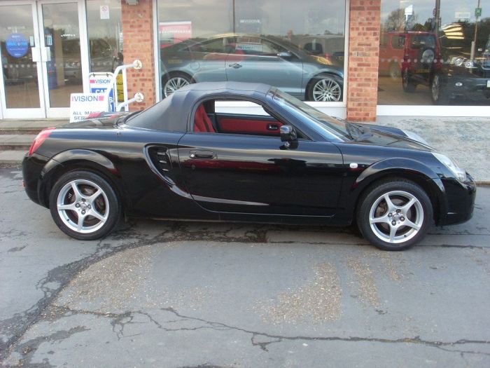Toyota MR2 1.8 VVTi 2dr Convertible Petrol Black