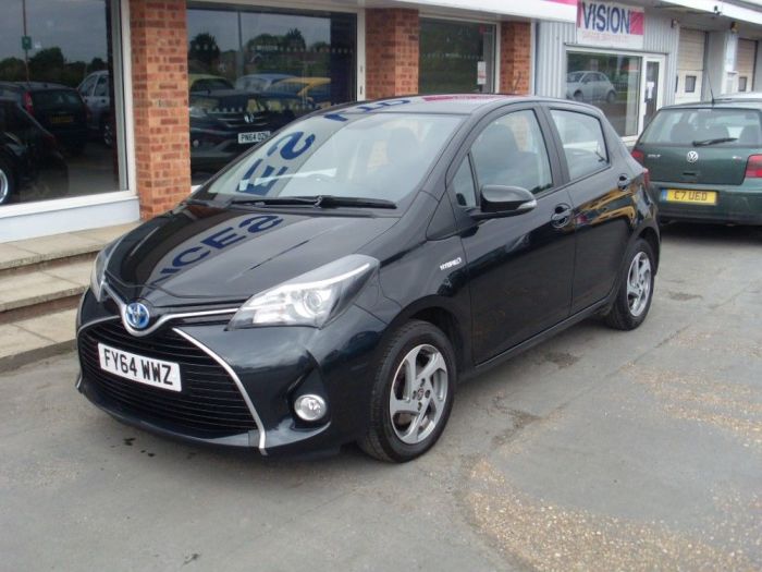 Toyota Yaris 1.5 Hybrid Icon 5dr CVT Hatchback Petrol / Electric Hybrid Black