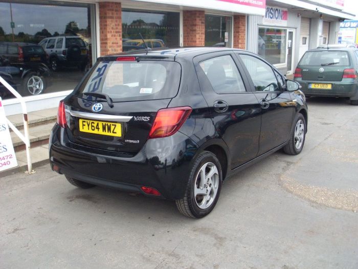 Toyota Yaris 1.5 Hybrid Icon 5dr CVT Hatchback Petrol / Electric Hybrid Black