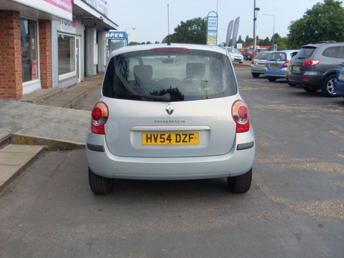 Renault Modus 1.5 dCi 80 Dynamique 5dr Hatchback Diesel Silver