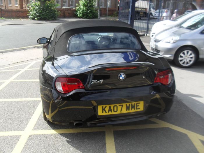 BMW Z4 2.0i SE 2dr Convertible Petrol Black