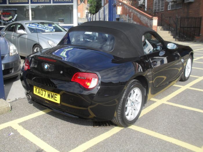 BMW Z4 2.0i SE 2dr Convertible Petrol Black