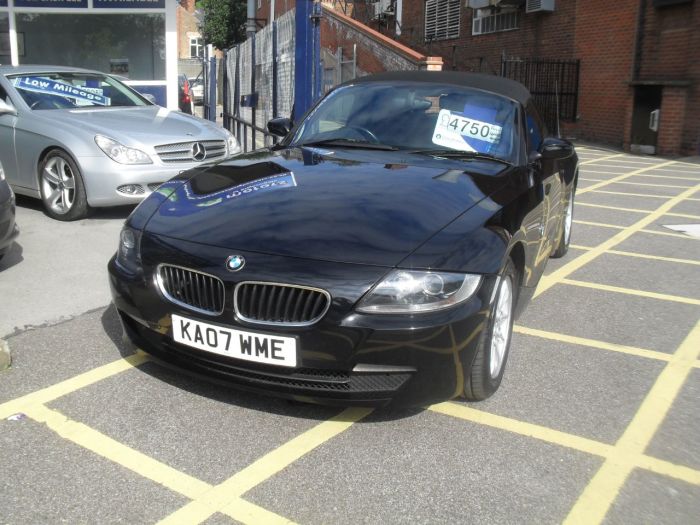 BMW Z4 2.0i SE 2dr Convertible Petrol Black