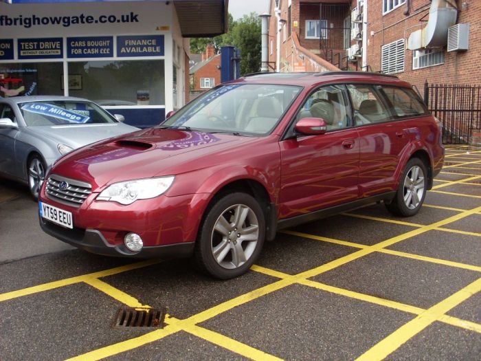 Subaru Outback 2.0D RE Outback 5dr Estate Diesel Merlot Red Pearl