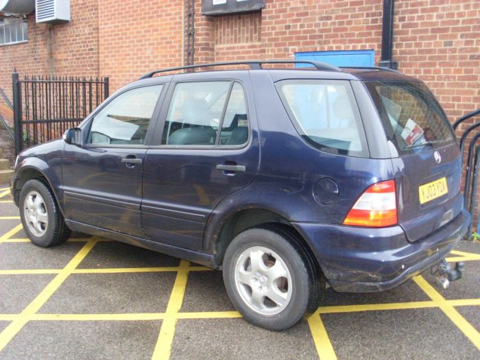 Mercedes-Benz M Class 2.7 ML270 CDI 5dr Tip Auto Estate Diesel Blue