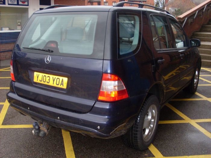 Mercedes-Benz M Class 2.7 ML270 CDI 5dr Tip Auto Estate Diesel Blue