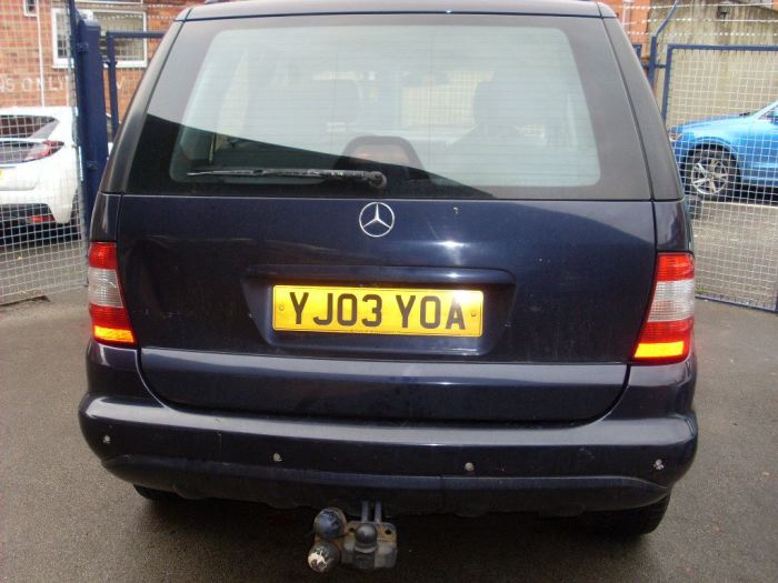 Mercedes-Benz M Class 2.7 ML270 CDI 5dr Tip Auto Estate Diesel Blue