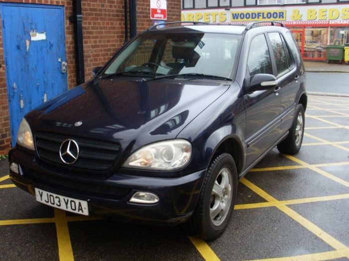 Mercedes-Benz M Class 2.7 ML270 CDI 5dr Tip Auto Estate Diesel Blue