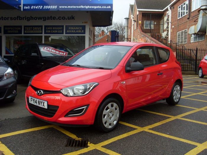 Hyundai i20 1.2 Classic Hatchback Petrol Bright Red