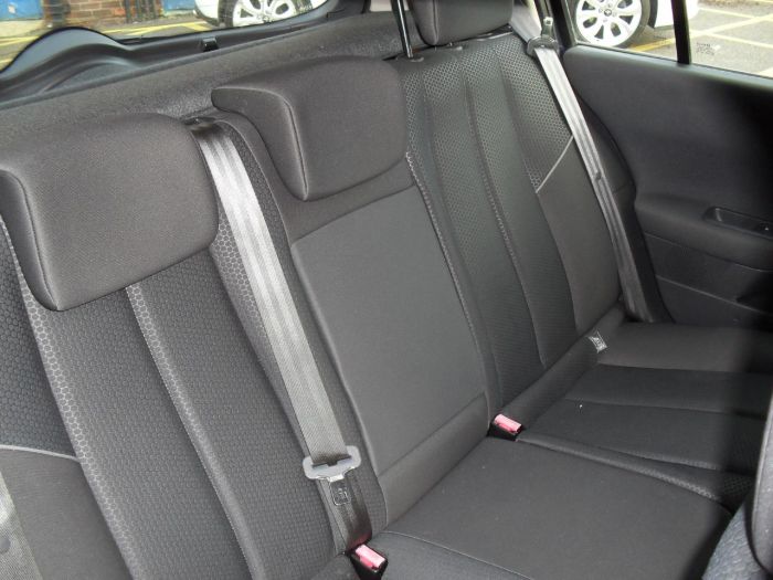 Renault Megane 1.5 dCi 86 dynamique Hatchback Diesel Blue Met