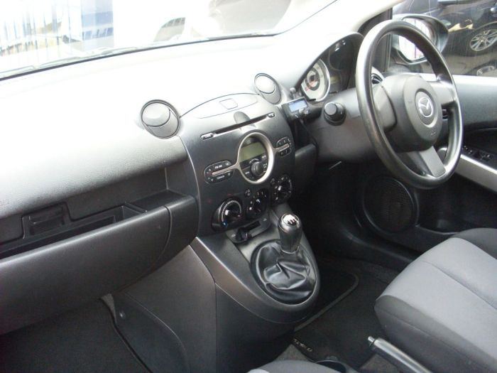 Mazda 2 1.4D TS 5dr Hatchback Diesel Gunmetal Grey