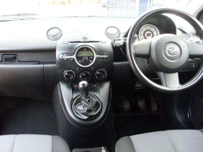 Mazda 2 1.4D TS 5dr Hatchback Diesel Gunmetal Grey