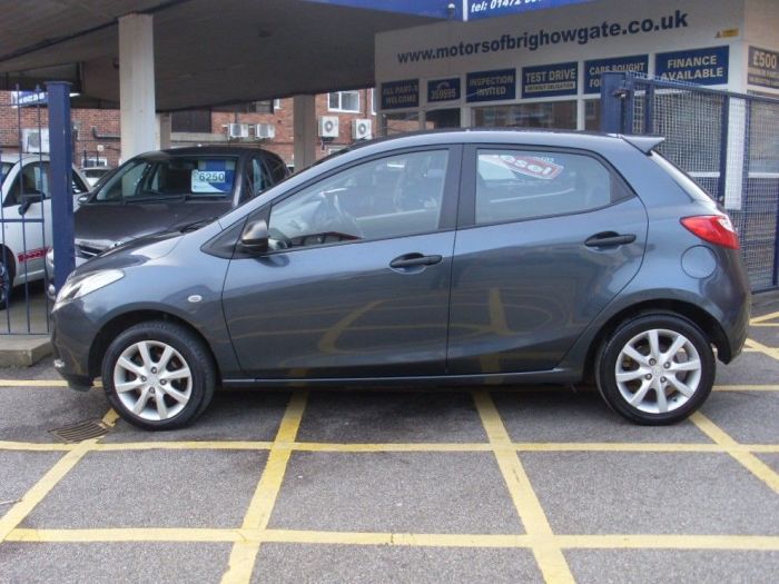 Mazda 2 1.4D TS 5dr Hatchback Diesel Gunmetal Grey