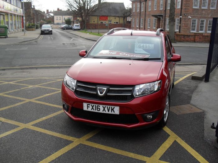 Dacia Logan 1.5 dCi Laureate 5dr Estate Diesel Red Mettalic